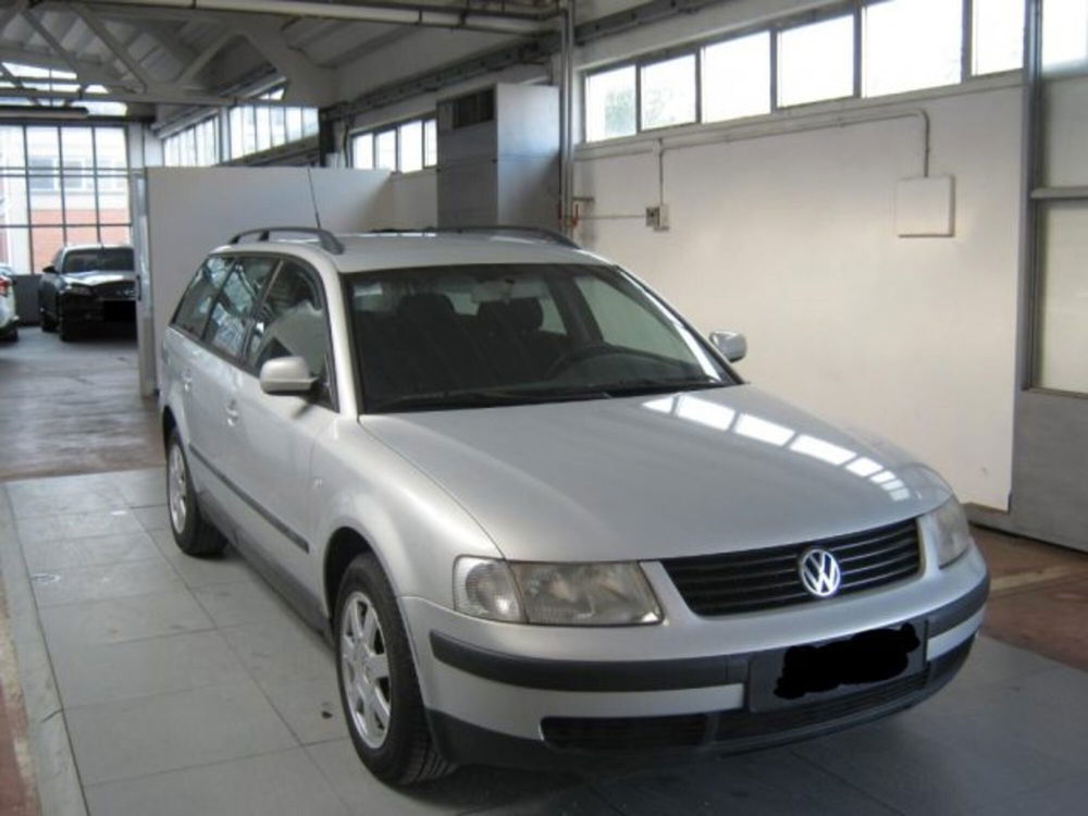 Volkswagen Passat Variant usata a Ascoli Piceno