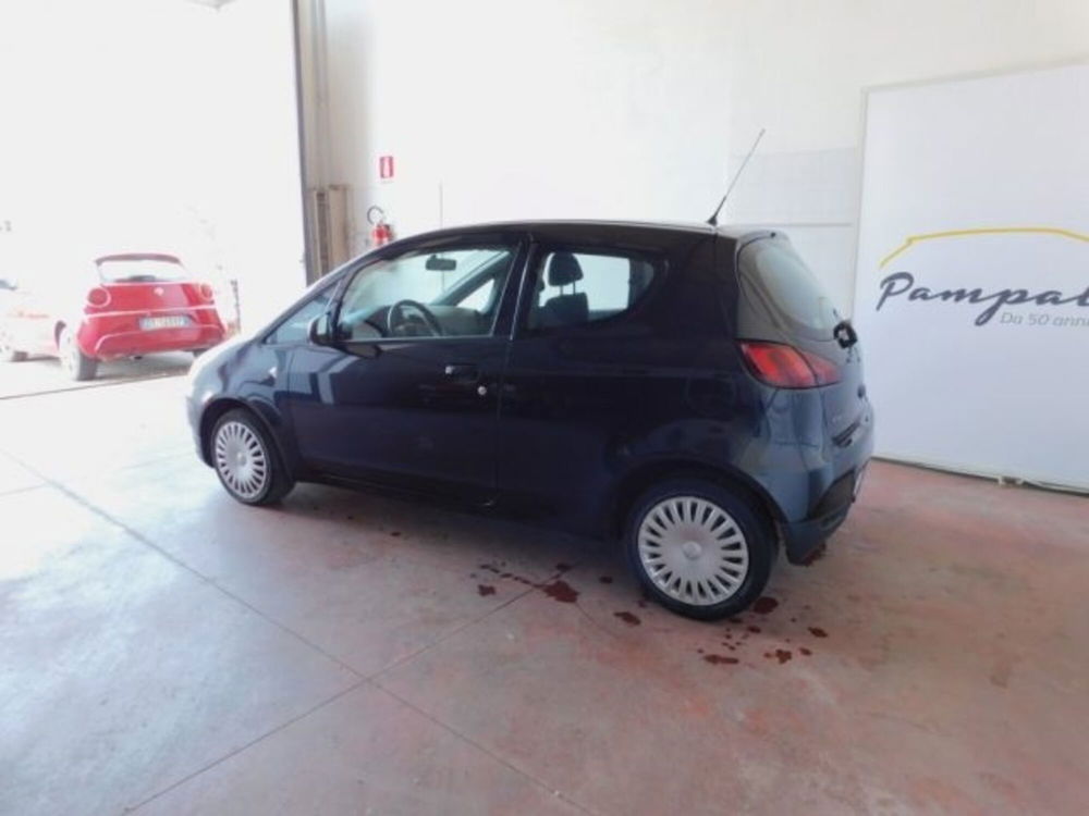 Mitsubishi Colt 1.1 12V 5p.GPL Special Action Model del 2011 usata a Siena (5)