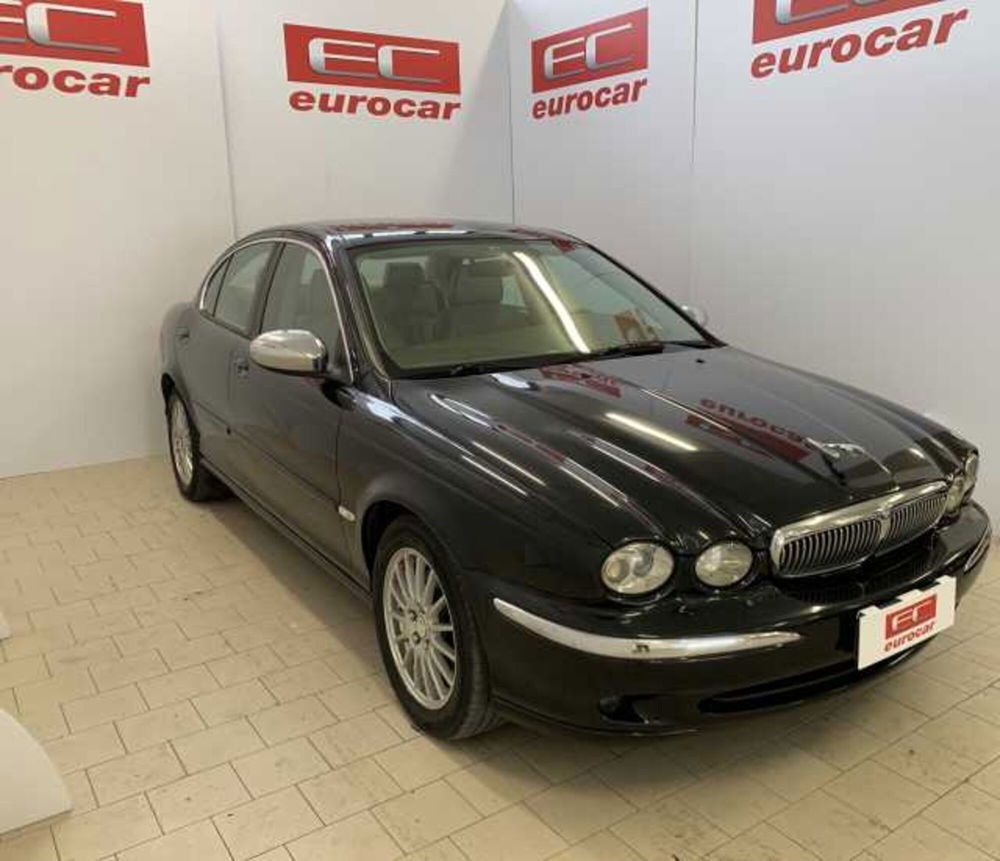 Jaguar X-Type usata a Napoli (3)