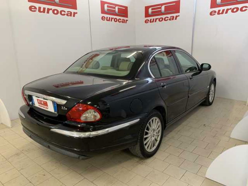 Jaguar X-Type usata a Napoli (4)