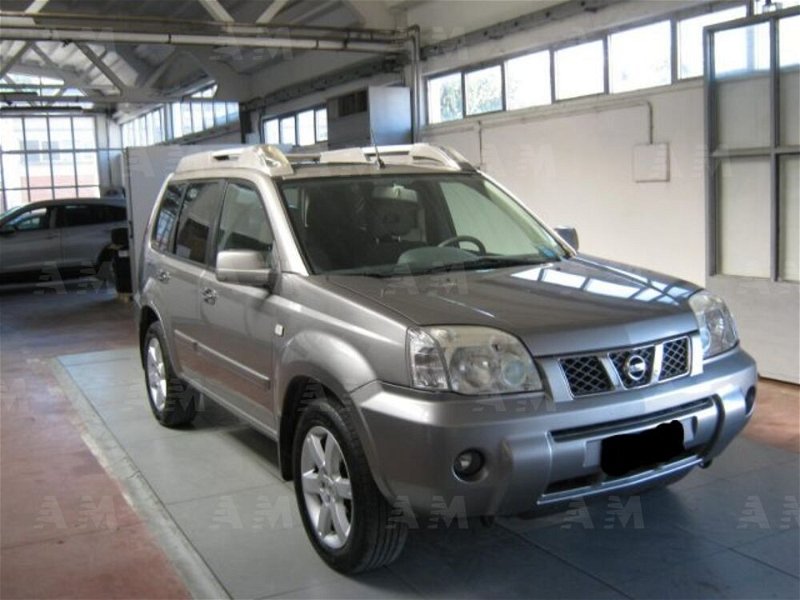 Nissan X-Trail 2.2 dCi Elegance Columbia del 2006 usata a Ascoli Piceno
