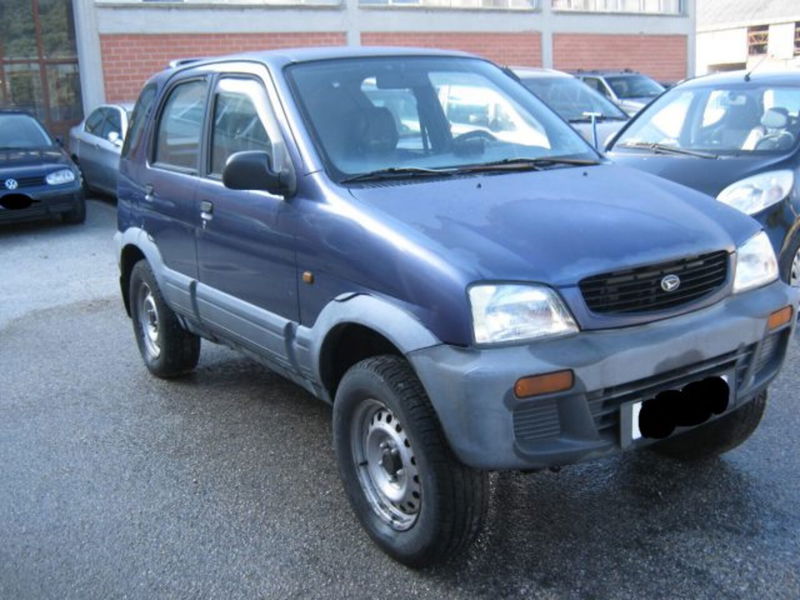 Daihatsu Terios 1.3i 16V cat 4WD DB  del 1998 usata a Ascoli Piceno