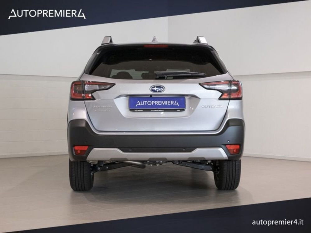 Subaru Outback nuova a Como (11)