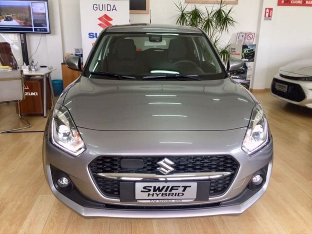 Suzuki Swift 1.2 Hybrid Top  nuova a Bari (2)