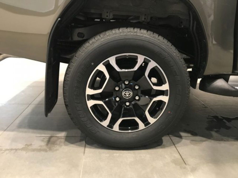 Toyota Hilux nuova a Cuneo (8)