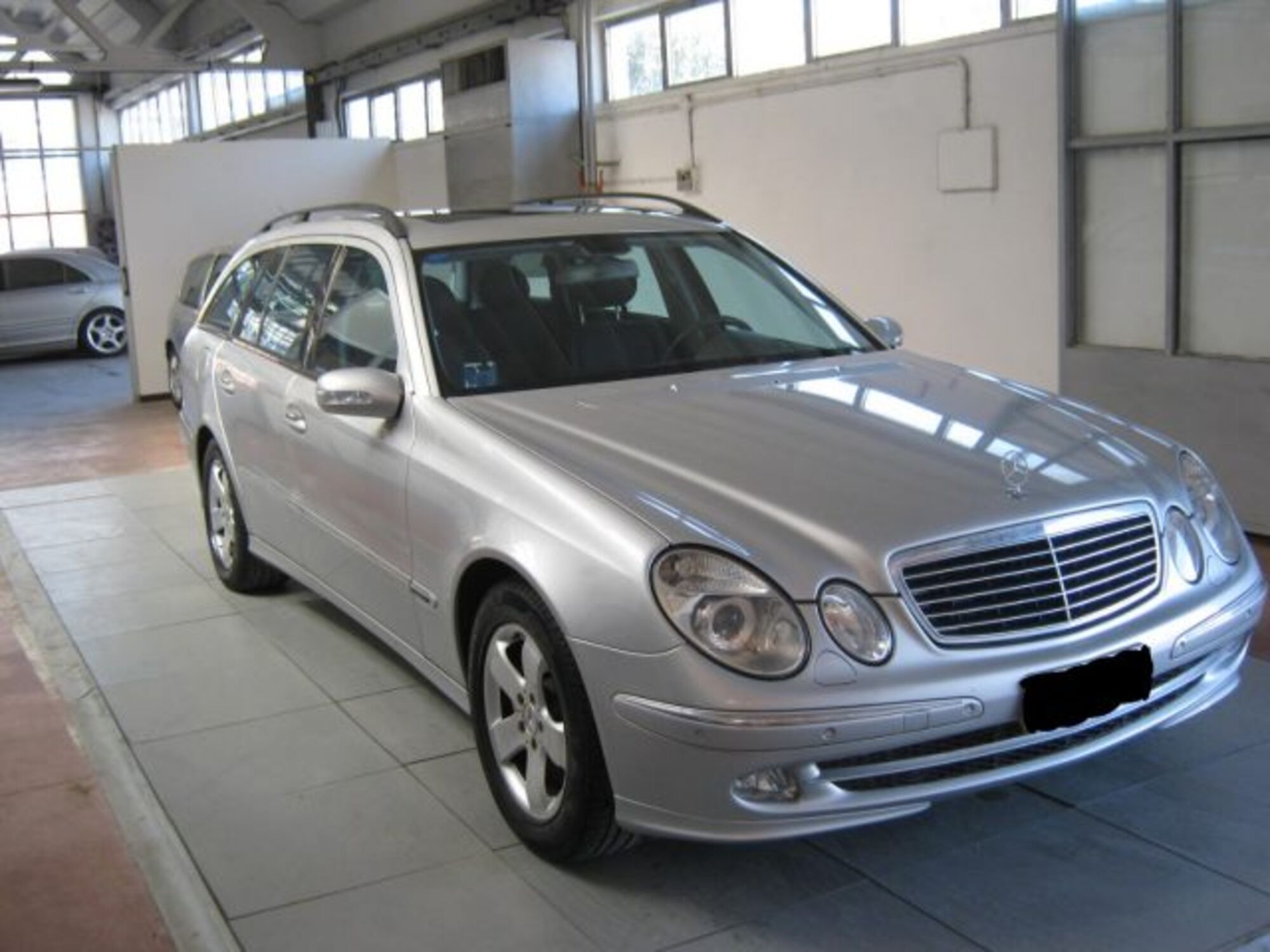 Mercedes-Benz Classe E Station Wagon 320 CDI cat Avantgarde  del 2003 usata a Ascoli Piceno