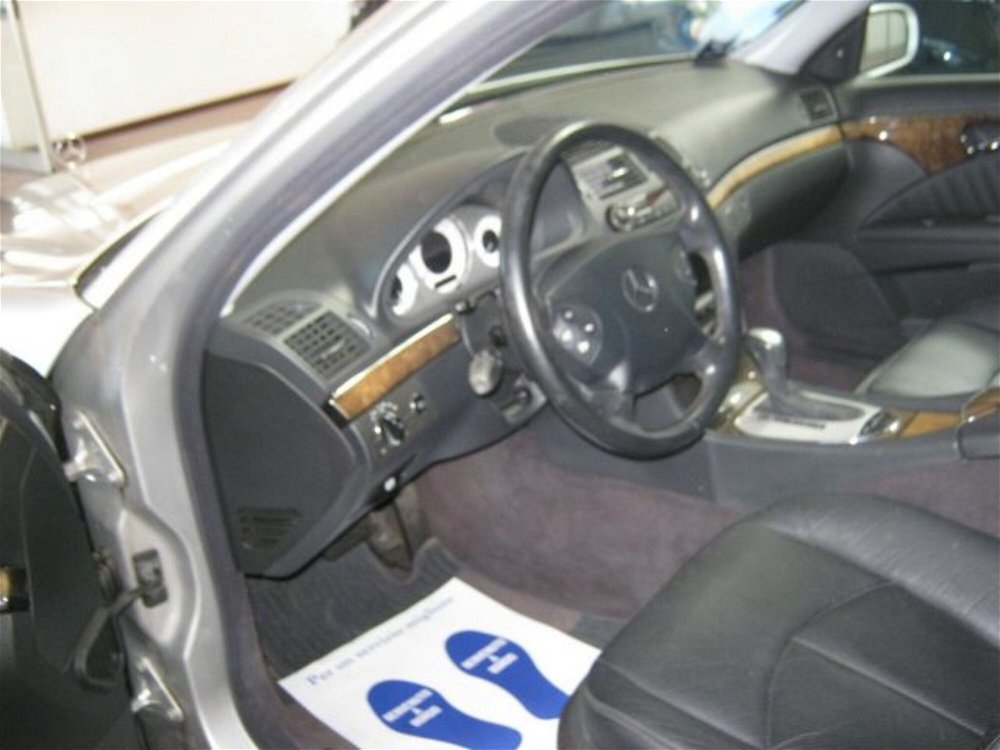 Mercedes-Benz Classe E Station Wagon 320 CDI cat Avantgarde  del 2003 usata a Ascoli Piceno (5)
