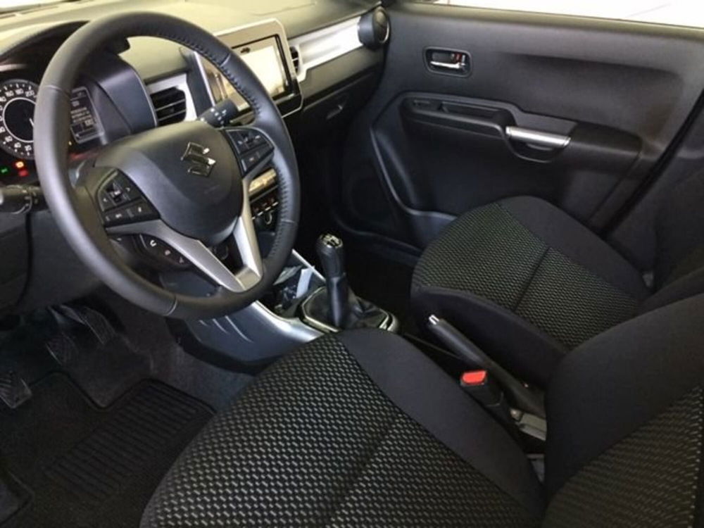 Suzuki Ignis 1.2 Hybrid Top  nuova a Bari (4)