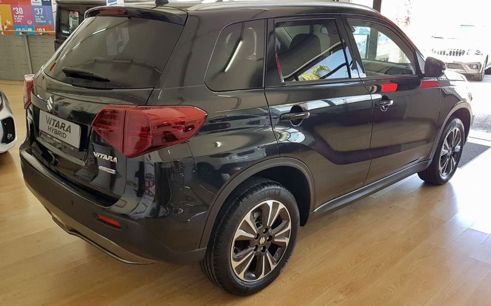 Suzuki Vitara nuova a Bari (11)