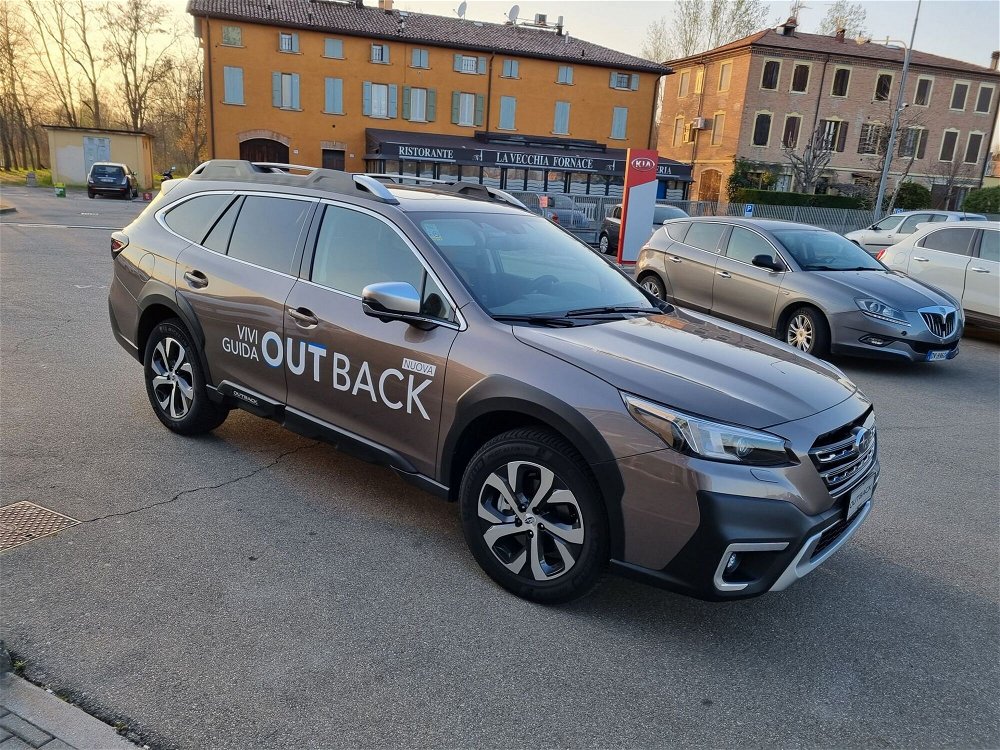 Subaru Outback 2.5i Lineartronic Premium nuova a Modena (3)