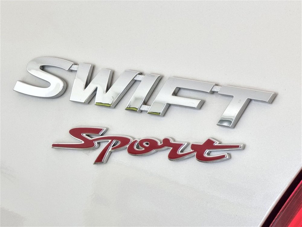 Suzuki Swift Sport 1.4 Hybrid World Champion Edition nuova a Castellammare di Stabia (5)