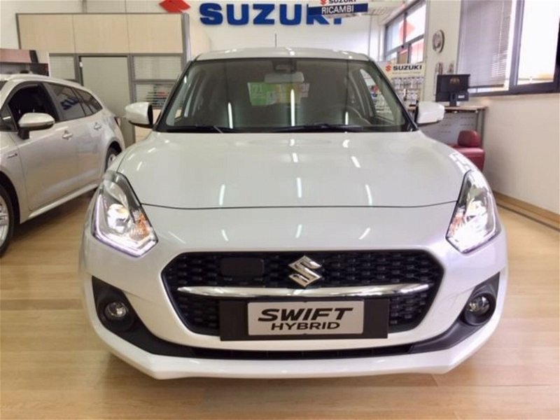 Suzuki Swift 1.2 Hybrid Top  nuova a Bari