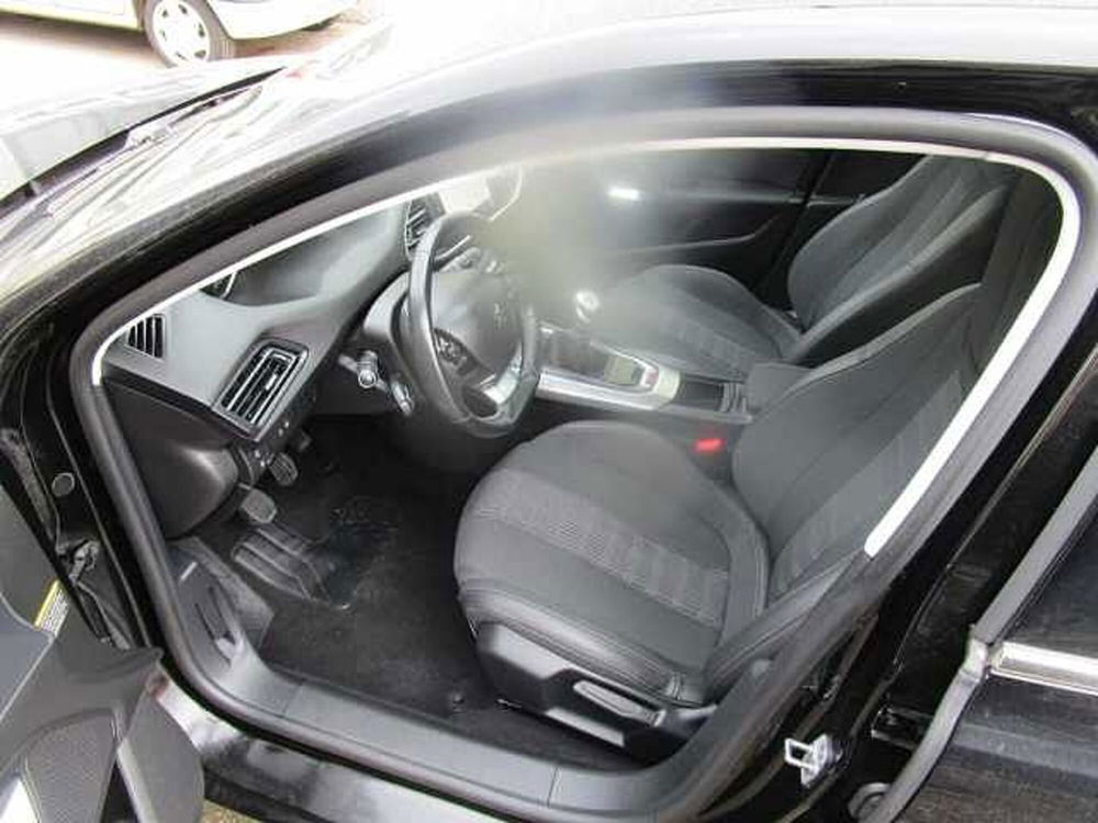 Peugeot 308 usata a Roma (7)