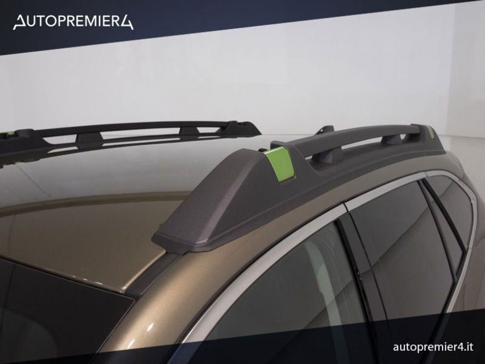 Subaru Outback nuova a Como (10)