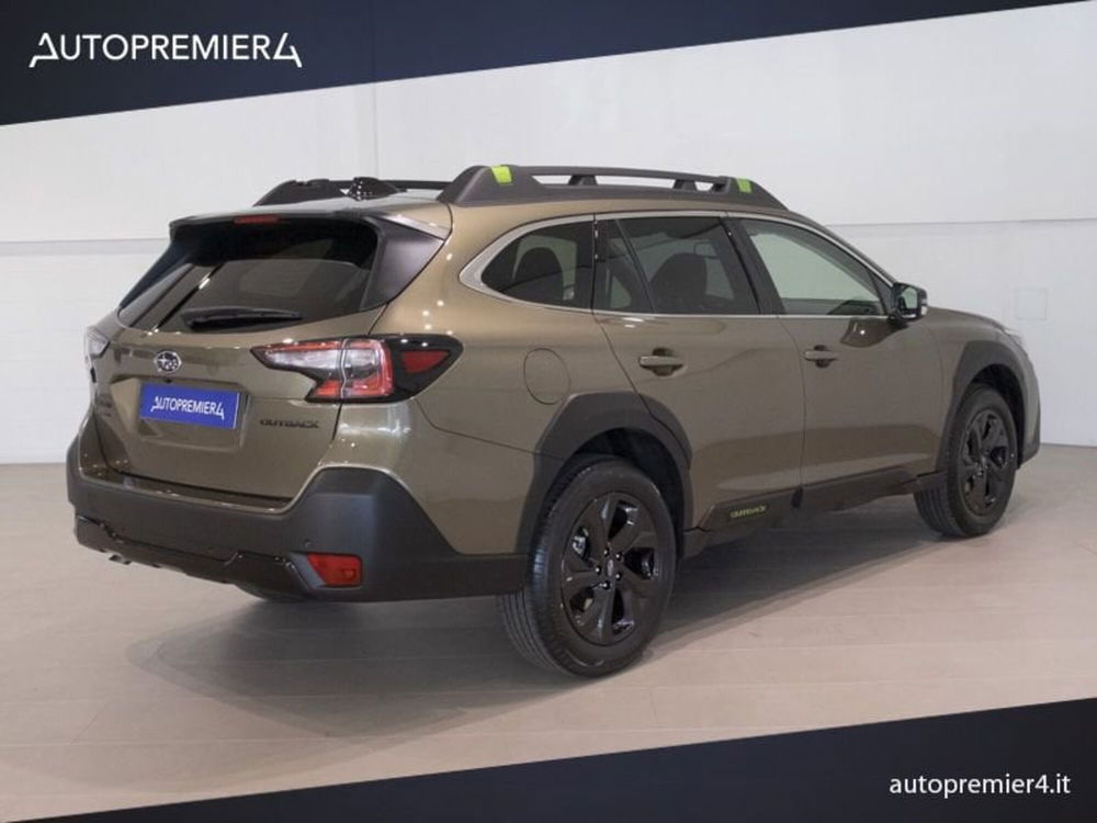 Subaru Outback nuova a Como (15)