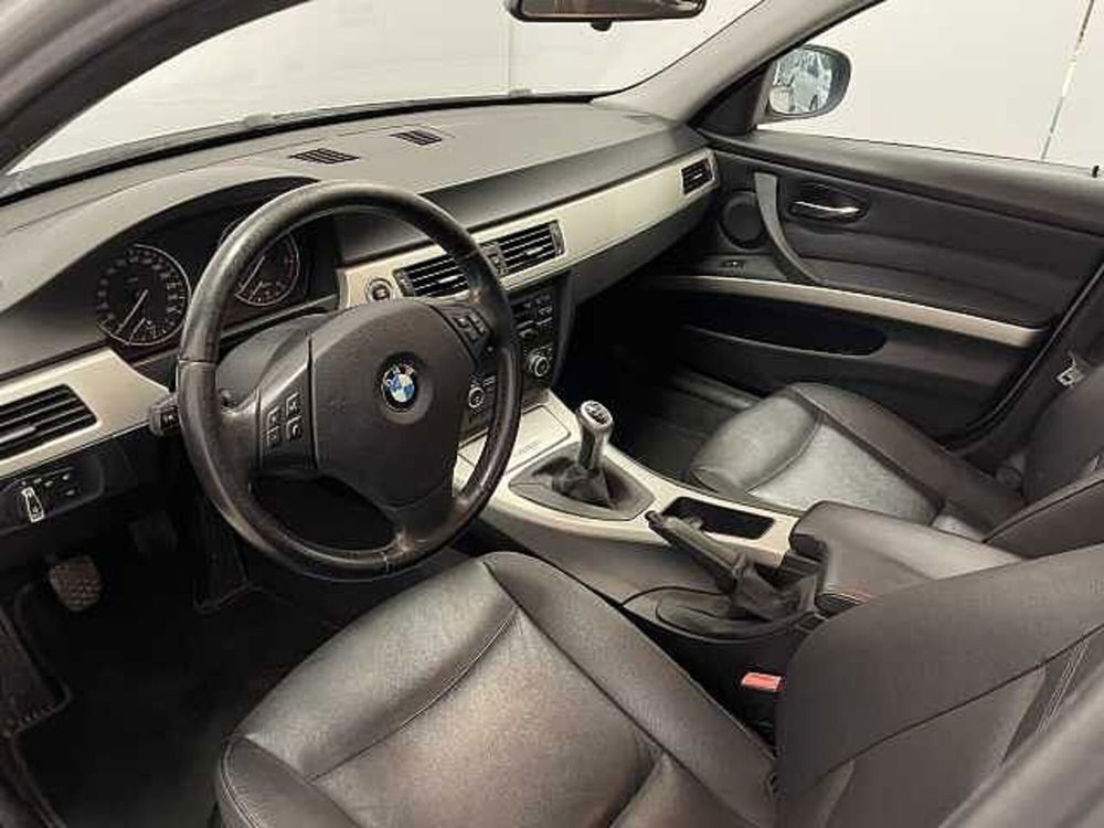 BMW Serie 3 Touring usata a Napoli (12)