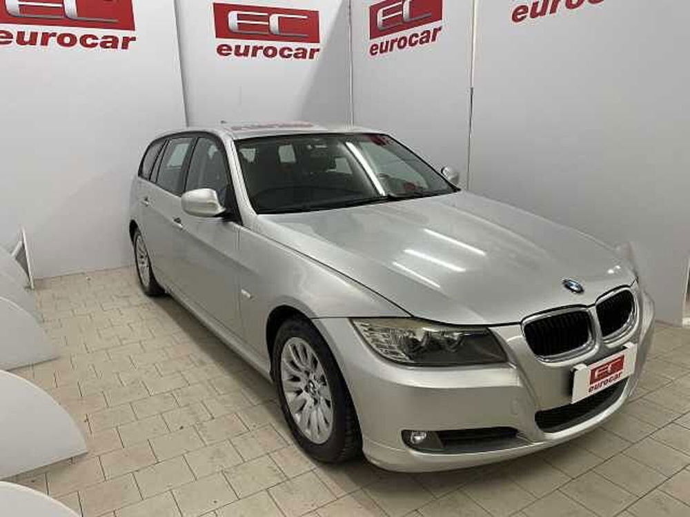 BMW Serie 3 Touring usata a Napoli (3)