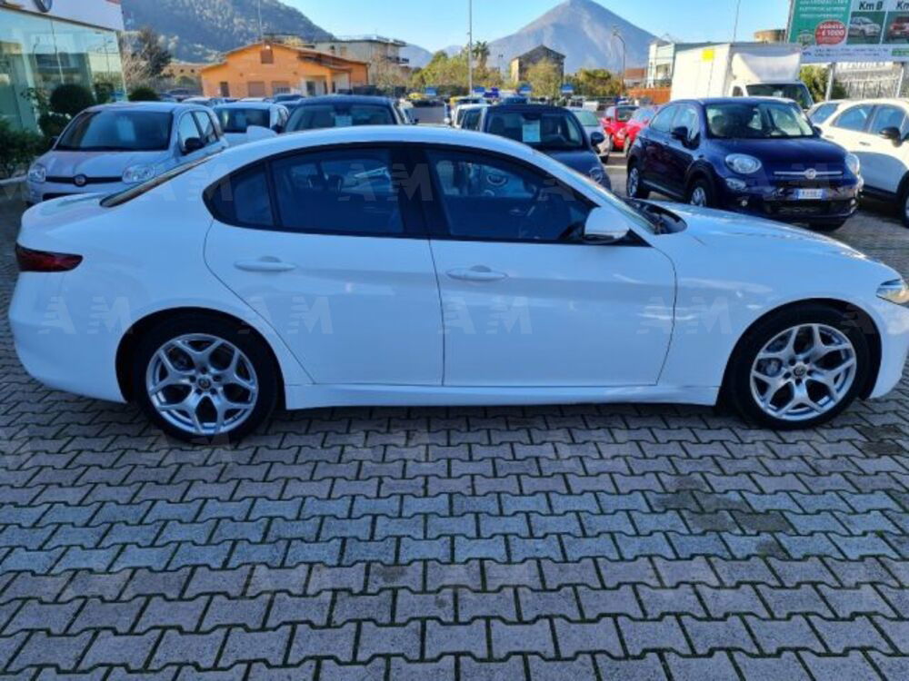 Alfa Romeo Giulia usata a Frosinone (7)