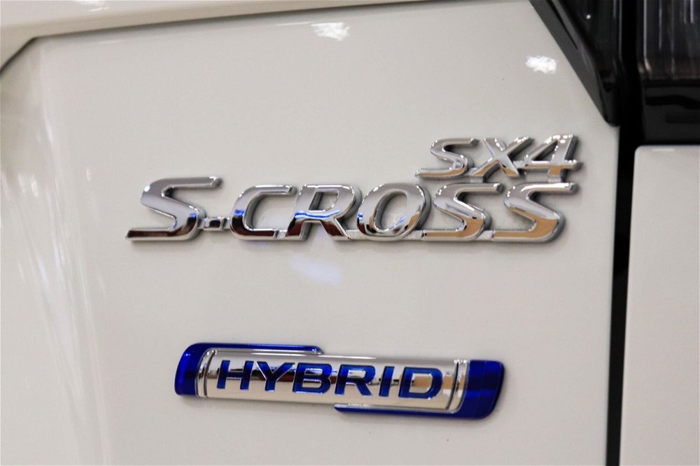 Suzuki S-Cross 1.4 Hybrid Top nuova a Castellammare di Stabia (3)