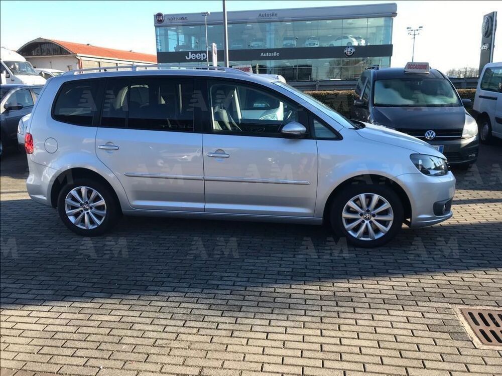 Volkswagen Touran 2.0 TDI 140 CV Highline del 2012 usata a Villorba (4)