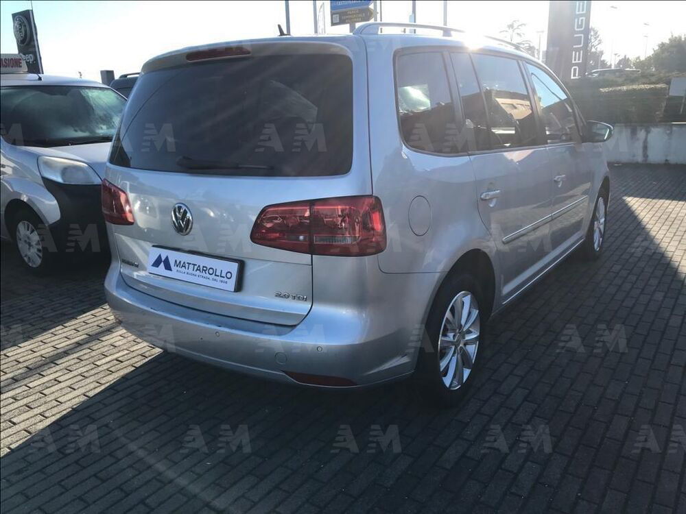 Volkswagen Touran 2.0 TDI 140 CV Highline del 2012 usata a Villorba (5)