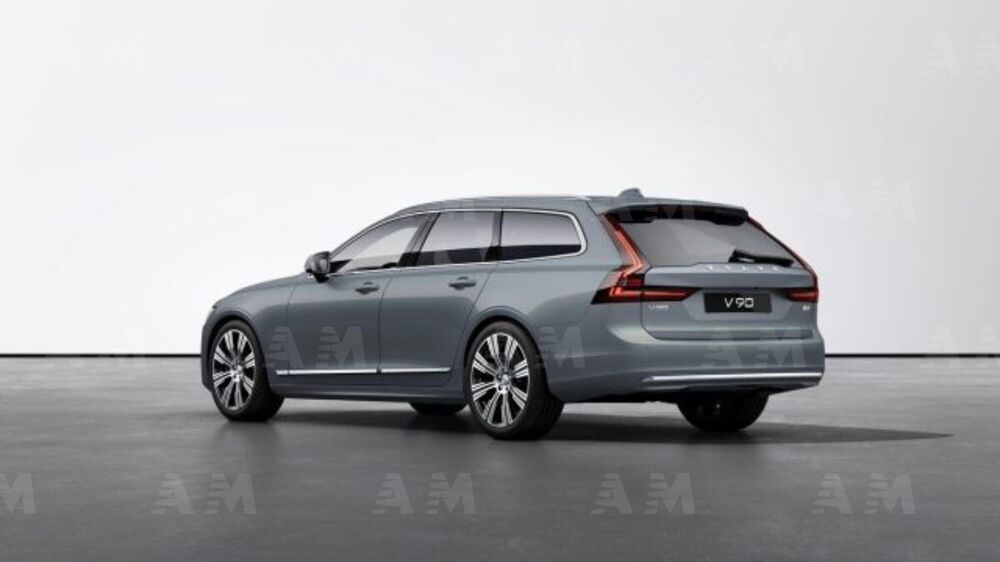 Volvo V90 nuova a Modena (3)