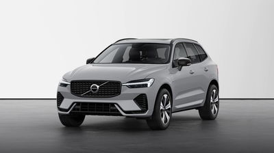 Volvo XC60 T6 Recharge AWD Plug-in Hybrid aut. Plus Dark nuova a Como