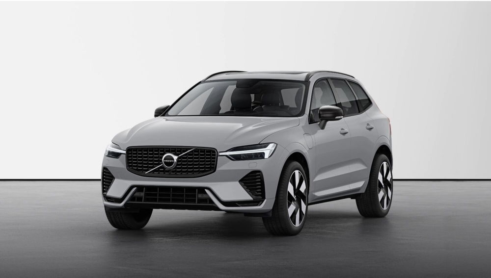 Volvo XC60 nuova a Como