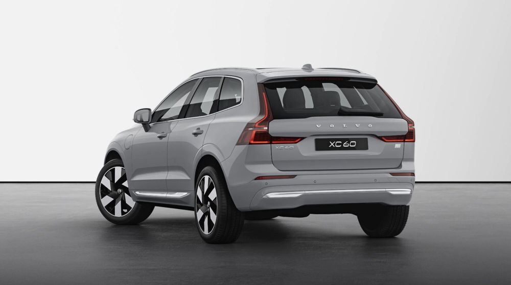 Volvo XC60 nuova a Como (3)