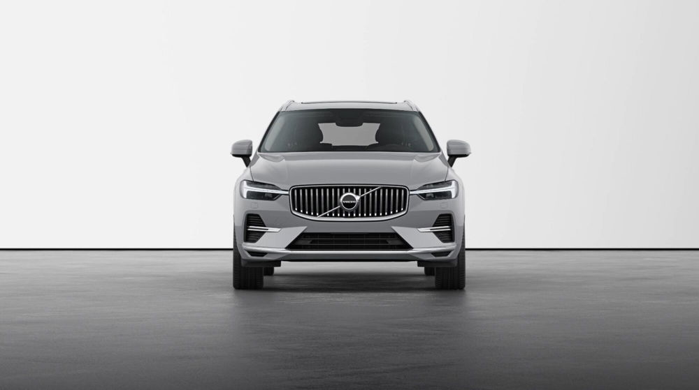 Volvo XC60 nuova a Como (5)