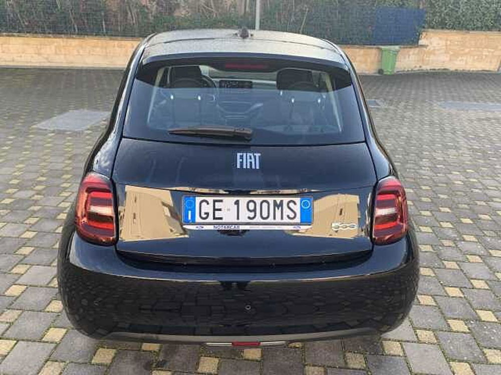 Fiat 500e usata a Bari (8)