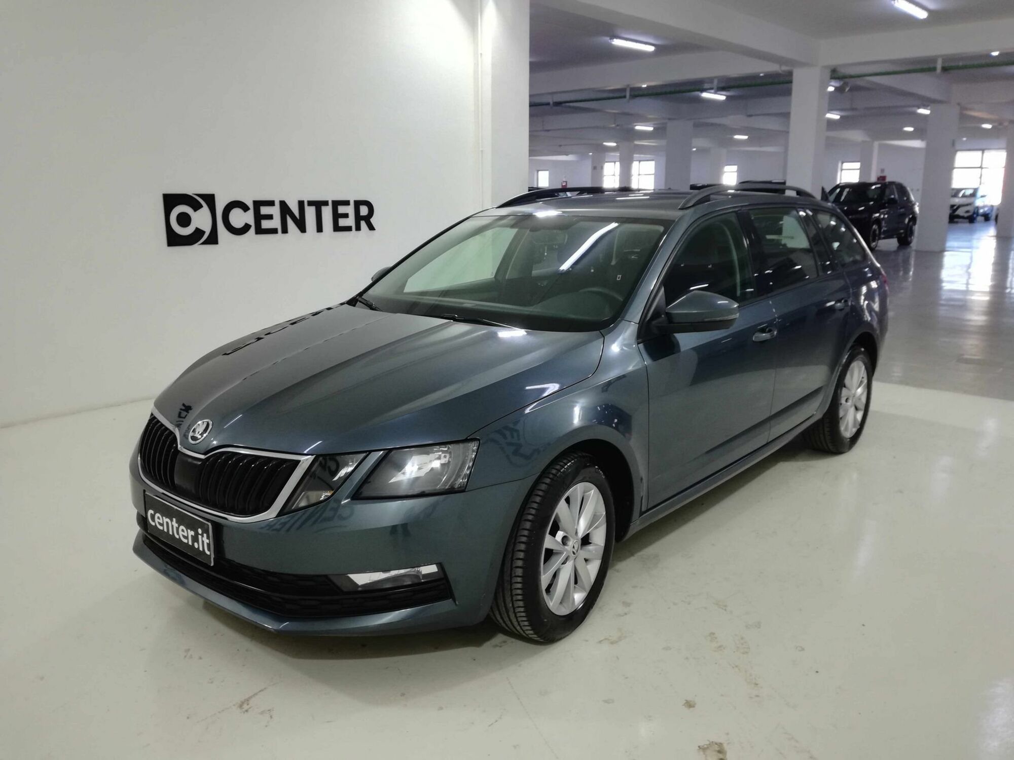 Skoda Octavia Station Wagon 1.6 TDI SCR 115 CV Wagon Executive del 2019 usata a Salerno