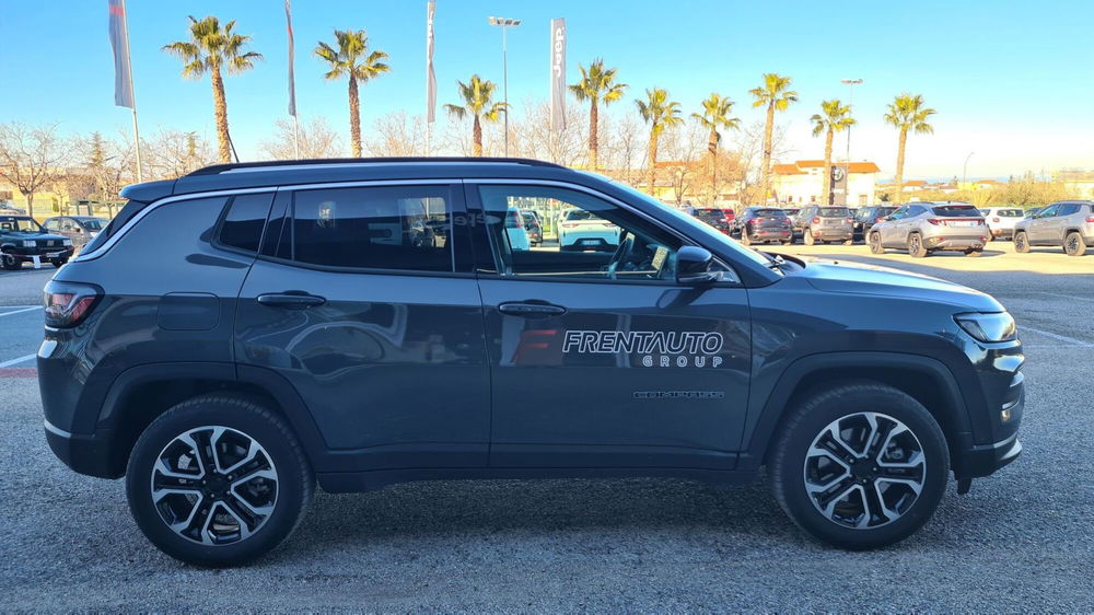 Jeep Compass 1.3 T4 190CV PHEV AT6 4xe Limited  del 2021 usata a Mozzagrogna (5)