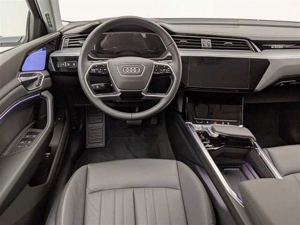Audi e-tron 50 quattro EVO del 2020 usata a Pesaro (4)
