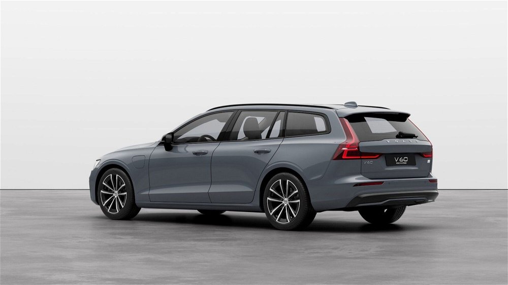 Volvo V60 T6 Recharge AWD Plug-in Hybrid aut. Ultimate Dark nuova a Como (3)