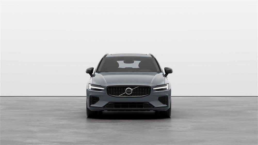 Volvo V60 T6 Recharge AWD Plug-in Hybrid aut. Ultimate Dark nuova a Como (5)