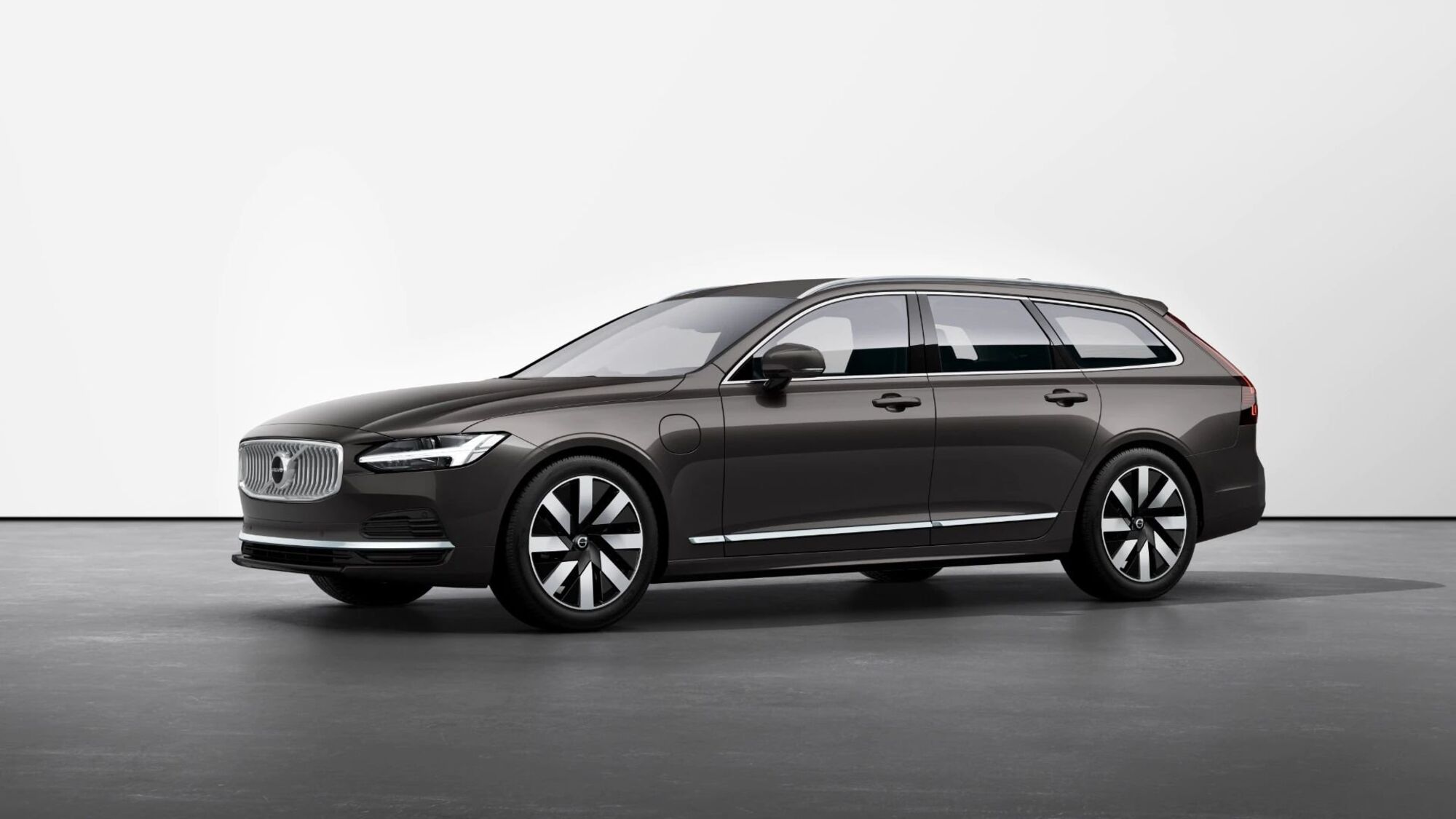 Volvo V90 T6 Recharge AWD Plug-in Hybrid aut. Plus Bright nuova a Como