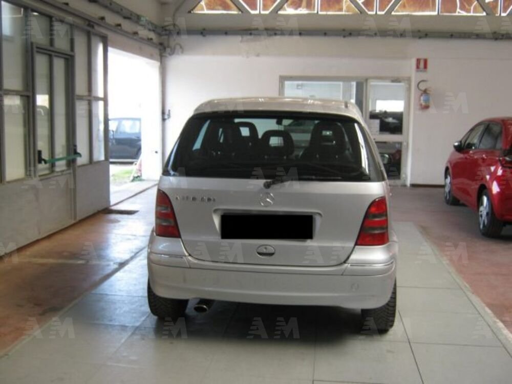 Mercedes-Benz Classe A 170 CDI cat Avantgarde  del 2003 usata a Ascoli Piceno (4)