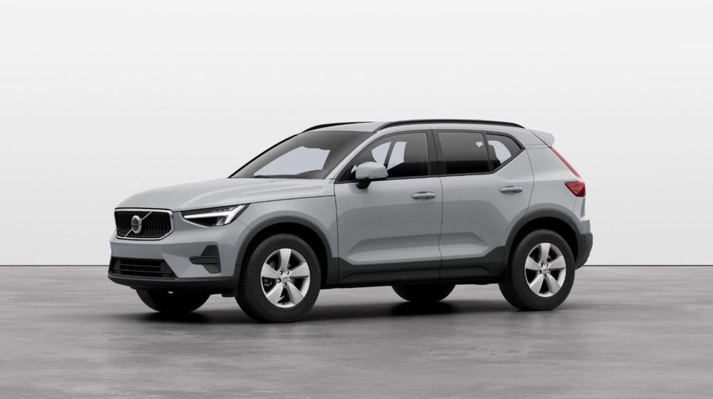 Volvo XC40 nuova a Como