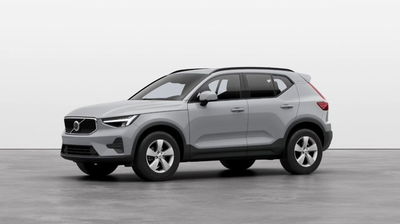 Volvo XC40 B3 automatico Essential  nuova a Como