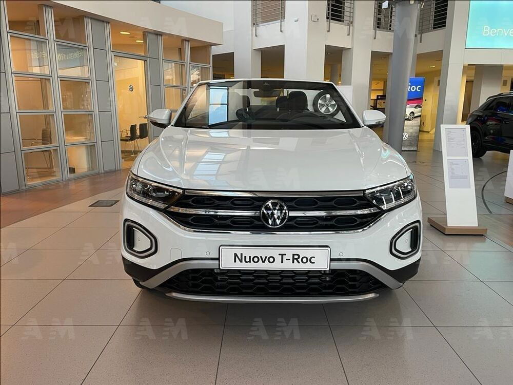 Volkswagen T-Roc Cabrio 1.0 TSI Style  nuova a Villorba (3)