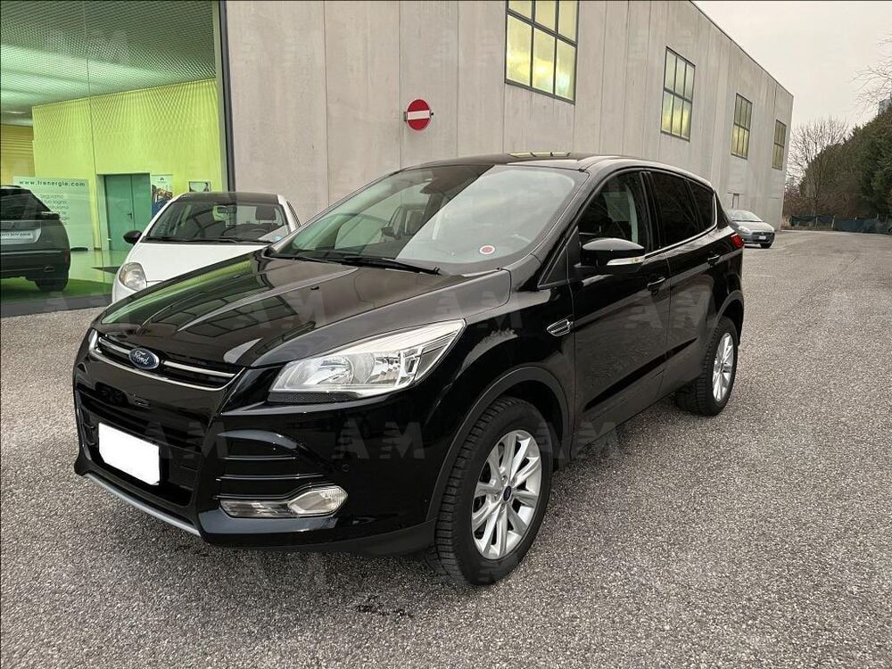 Ford Kuga 2.0 TDCI 120 CV S&S 2WD Titanium del 2016 usata a Villorba