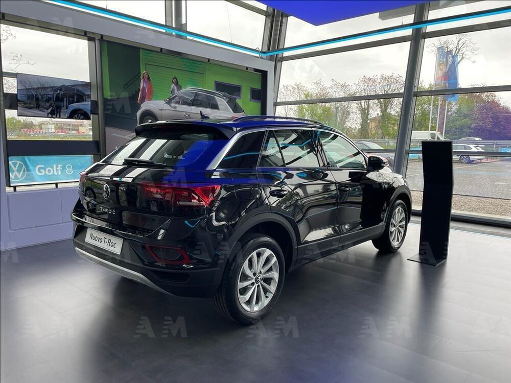 Volkswagen T-Roc nuova a Treviso (10)