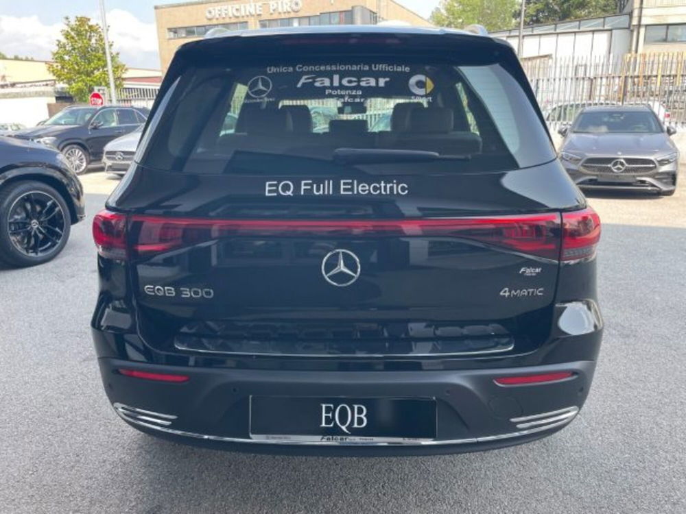 Mercedes-Benz EQB usata a Potenza (13)