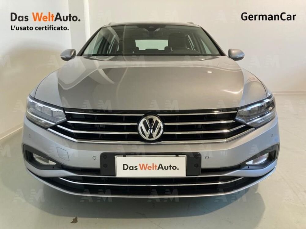 Volkswagen Passat Variant 2.0 TDI Business BlueMotion Tech.  del 2019 usata a Sassari (2)