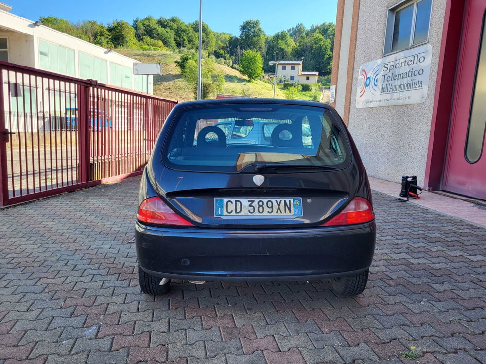 Lancia Y usata a Arezzo (4)