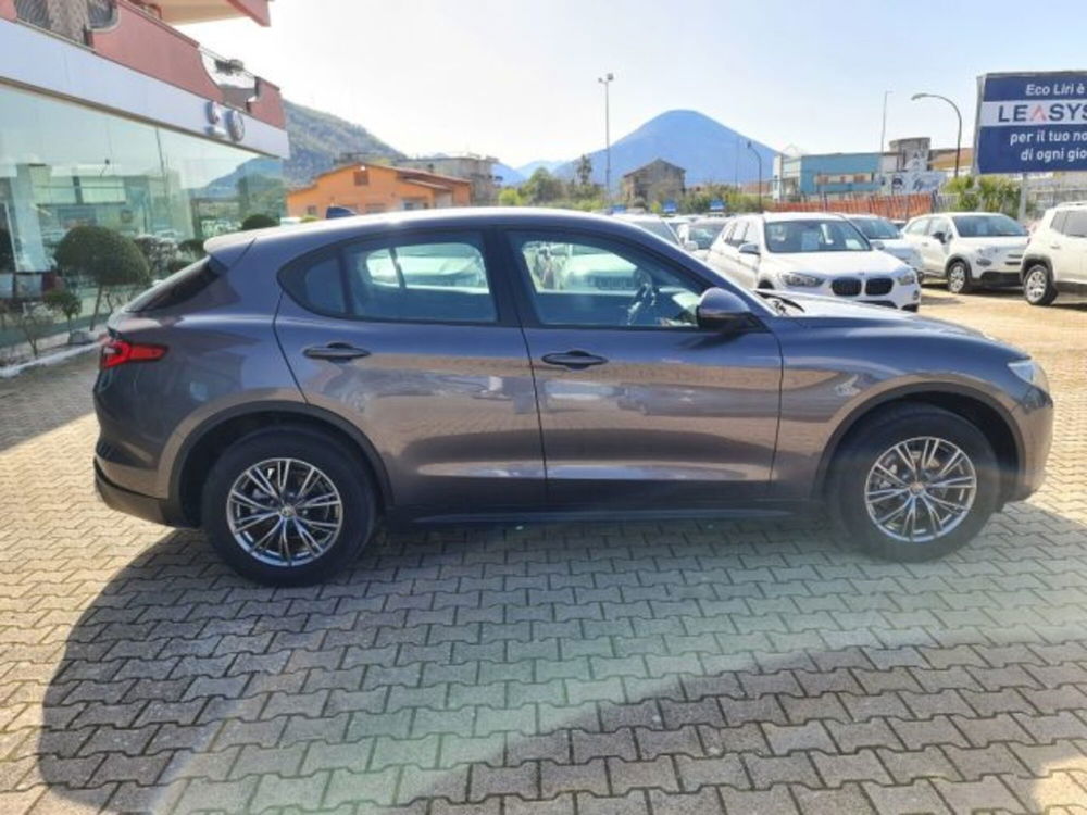 Alfa Romeo Stelvio usata a Frosinone (7)