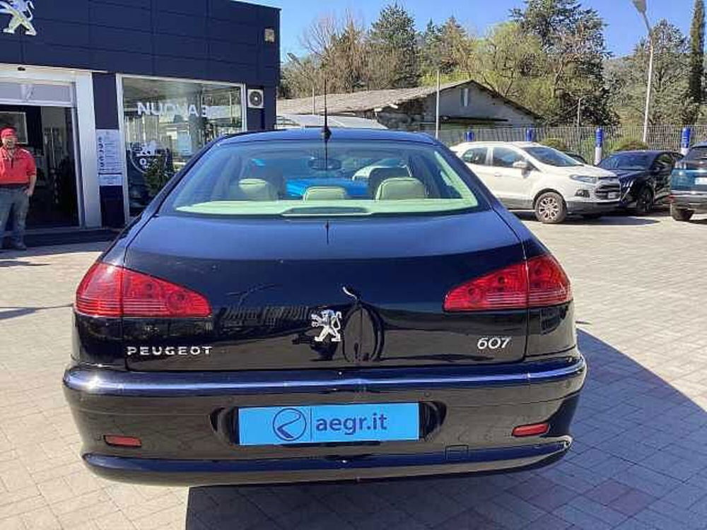 Peugeot 607 V6 24V HDi FAP aut. Avorio  del 2010 usata a Castel Madama (2)