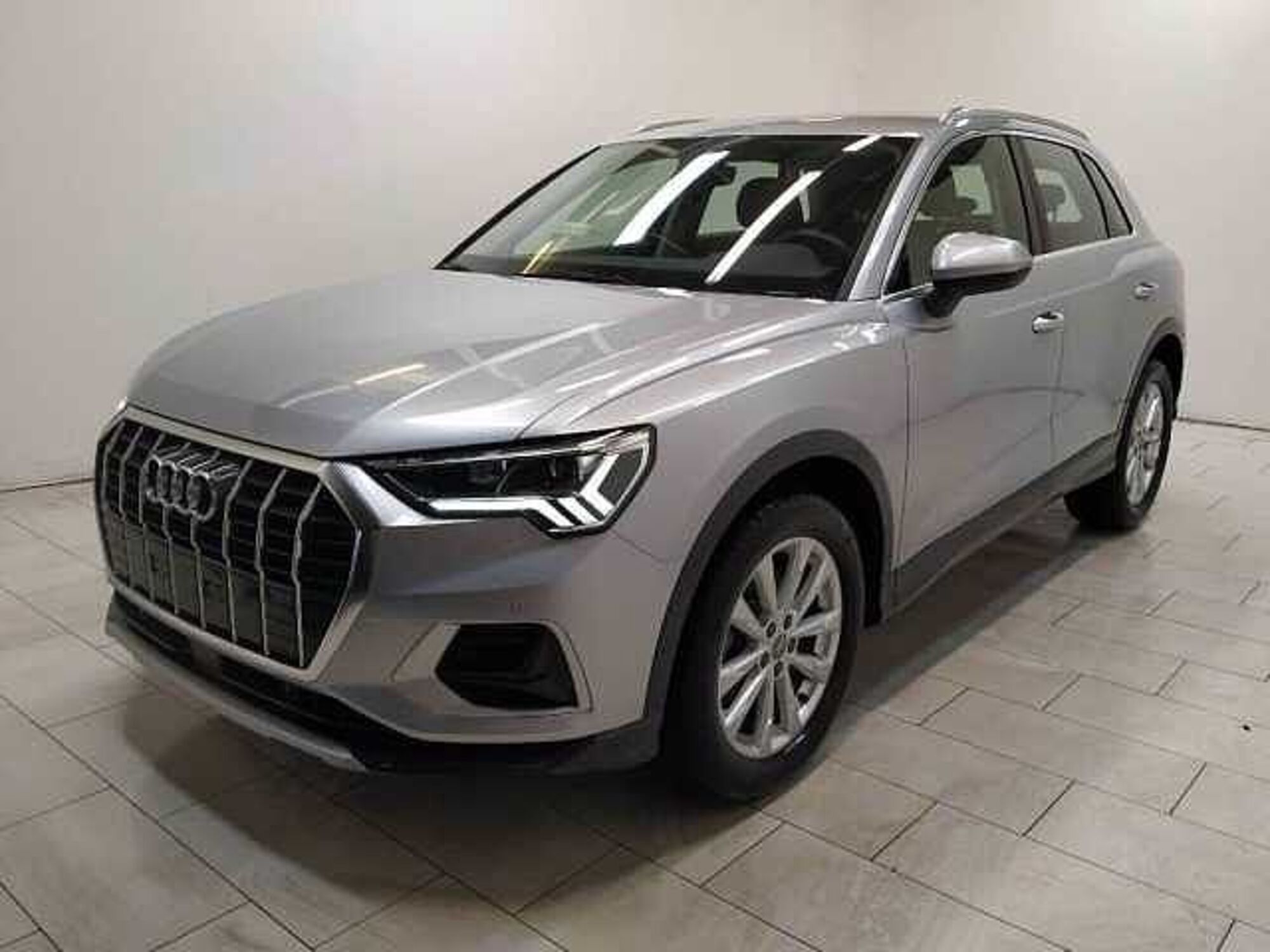 Audi Q3 35 1.5 tfsi Business Advanced del 2019 usata a Cuneo