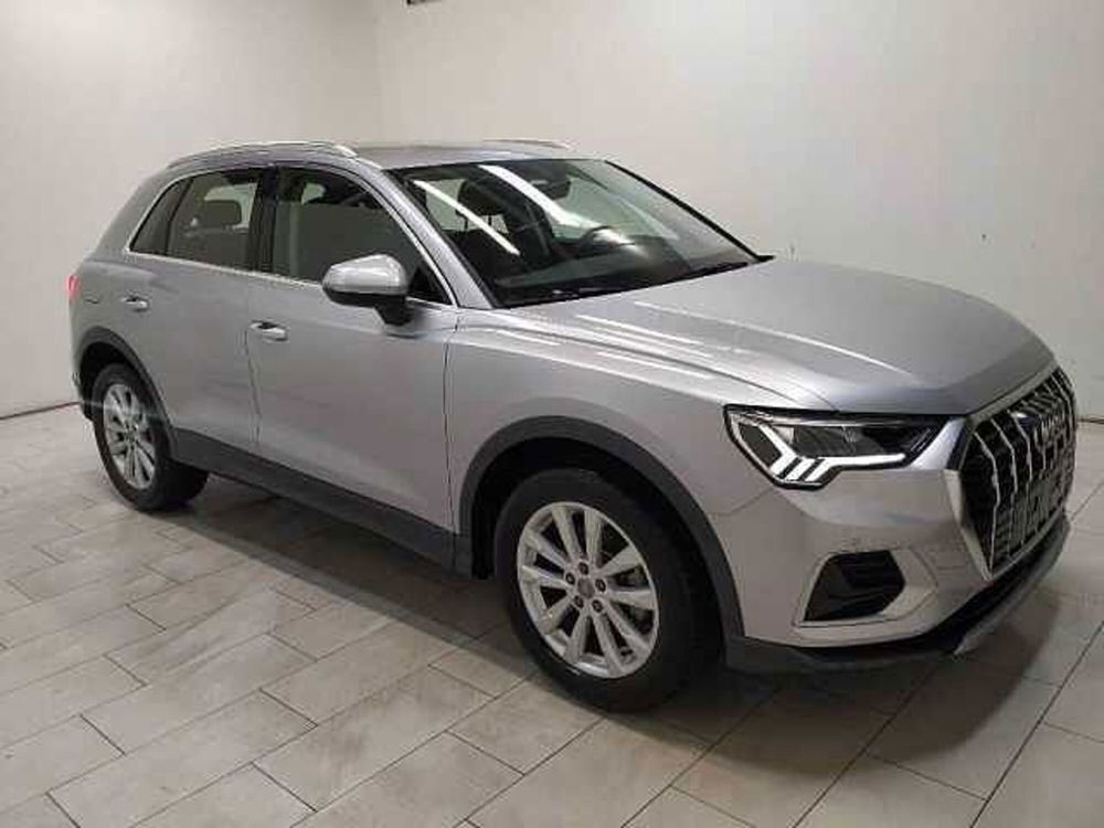 Audi Q3 35 1.5 tfsi Business Advanced del 2019 usata a Cuneo (3)